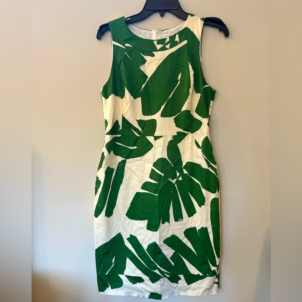 Knee length sleeveless dress